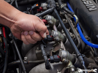 OEM Style Fuel Rail on an SR20DET Photo Credit: Modit.com
